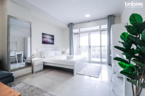 St-Spring Oasis Tower-421 by bnbme homes